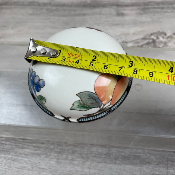 Mikasa Intaglio Garden Harvest Round Lidded Trinket Box CAC29 Malaysia - Picture 7 of 8